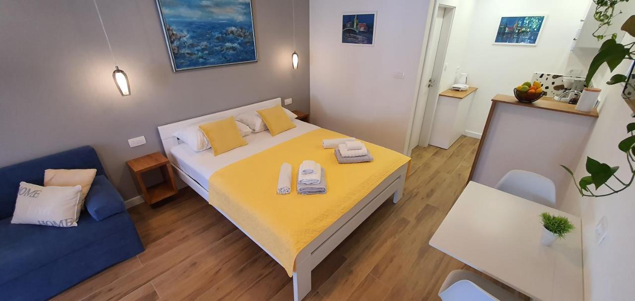 Apartments & Rooms Karla Драмал Екстериор снимка