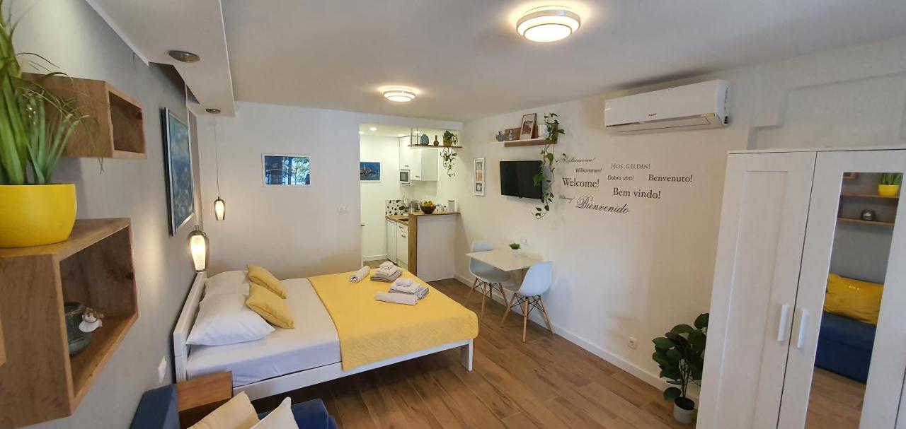 Apartments & Rooms Karla Драмал Екстериор снимка