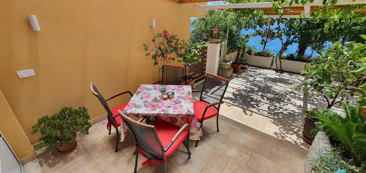 Apartments & Rooms Karla Драмал Екстериор снимка
